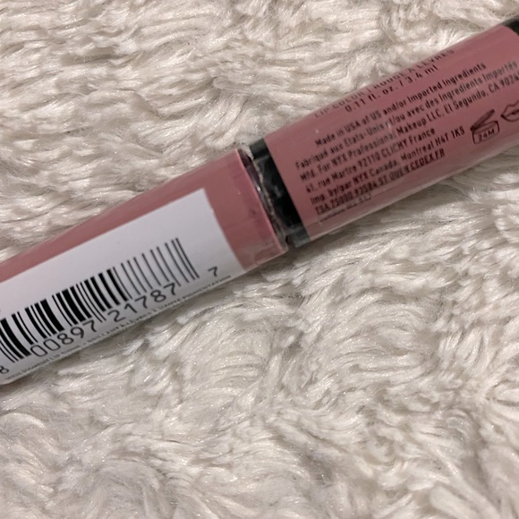 ($8) NYX Shine Loud Lip Gloss - Picture 4 of 4
